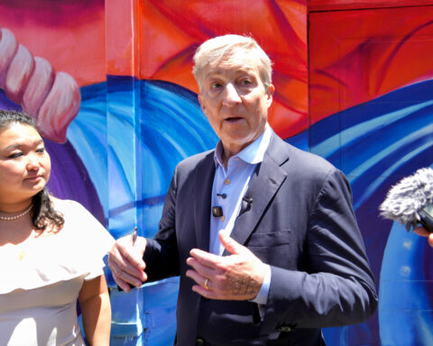 Candidates for California governor and LA mayor scramble to pitch to voters in final days