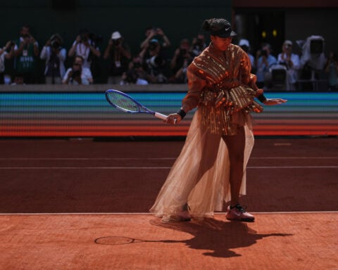 It's more than just fashion for Naomi Osaka in Paris. She's into the French Open 4th round