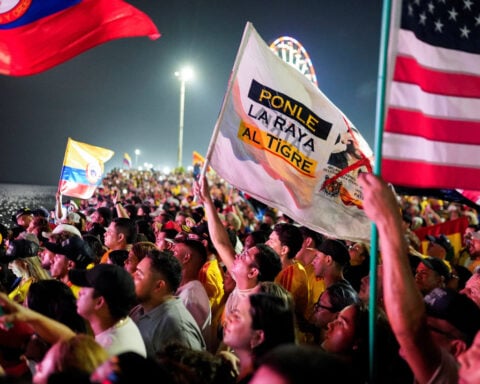 Right-wing lawyer De La Espriella, leftist senator Cepeda set for heated Colombia runoff