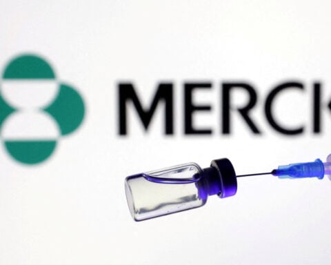 Merck exec says company is discussing use of COVID antiviral drug in Ebola response