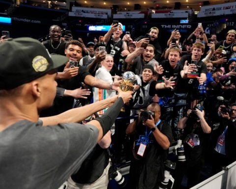 Big market, small market, same NBA Finals stage: How the Knicks and Spurs got here so differently