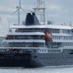 5 American cruise ship passengers leave Nebraska quarantine facility