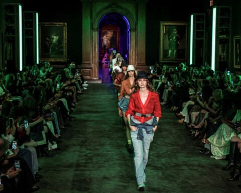 Luxury brands seek to lure America's AI super-rich