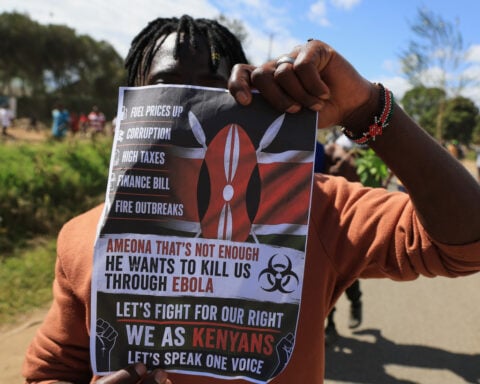 Kenyan president defends US Ebola quarantine center amid protests