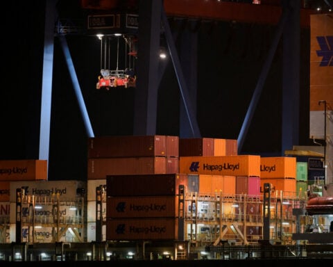 EU lawmaker committee backs deal to avert new US trade clash