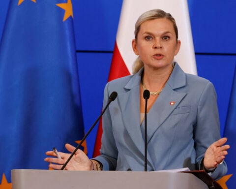 Poland to ban phones in schools, restrict access to pornography