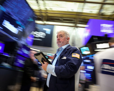 US exchanges extend selloff as perpetual futures approval unnerves investors