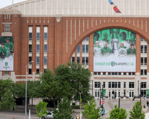 NHL's Dallas Stars plan move to suburbs in 5 years, with NBA's Mavs also leaving downtown then