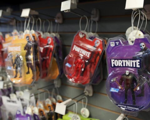 GameStop reports 14% rise in quarterly revenue, unveils $2 billion share buyback