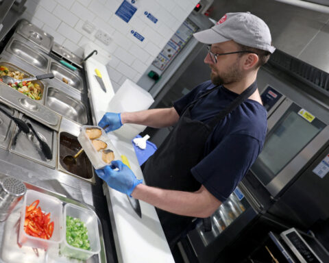 UK services firms post first drop in activity since April 2025 as Iran war price pressure persists
