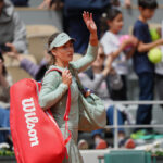 Chwalinska's remarkable French Open run continues as she beats Kalinskaya to reach semifinals