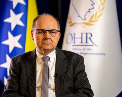 Bosnia seeks new peace envoy after sudden Schmidt exit