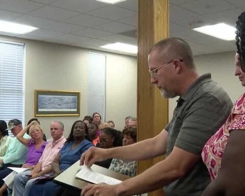 Residents blast mayor, council over viral video, 'broken trust' at City Hall meeting