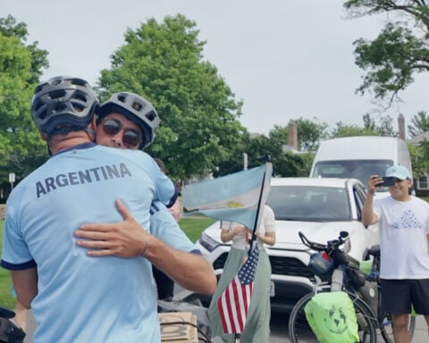 3 friends complete nearly 11,000-mile bike journey from Argentina to Kansas City