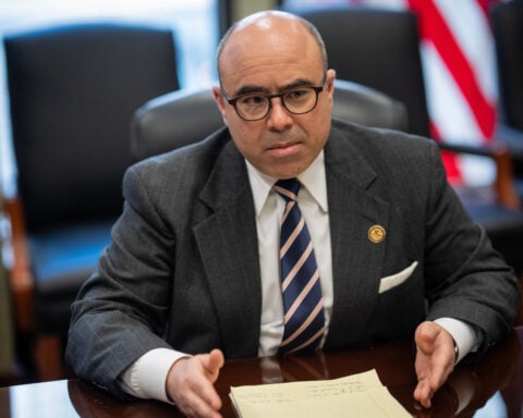 Chicago US attorney defends his meddling with grand jury process over immigration protest case