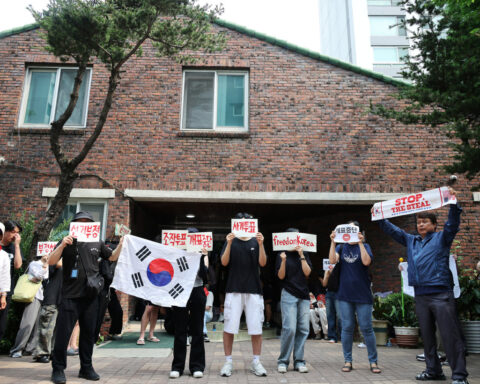 South Korea Lee's ruling party sweeps local elections but loses Seoul mayor race