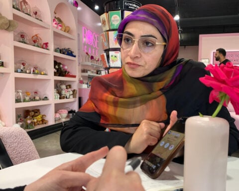 Lebanese Americans open their wallets and hearts as war rages back home