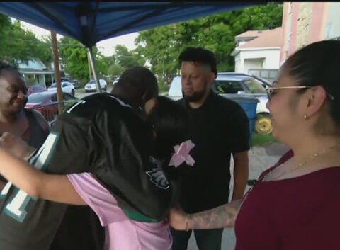 Girl reunites with man who saved her from deadly Dallas apartment explosion