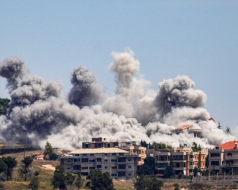 Hezbollah rejects ceasefire plan declared in Washington, Israel keeps up strikes