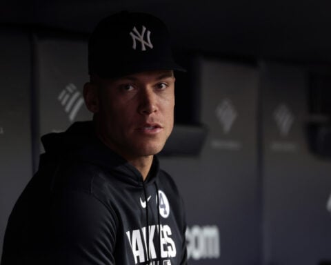 Aaron Judge misses 3rd straight game with bone bruise in rib as Yankees await clarity