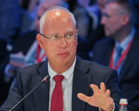Putin envoy says Russia-US talks on energy, economy continue