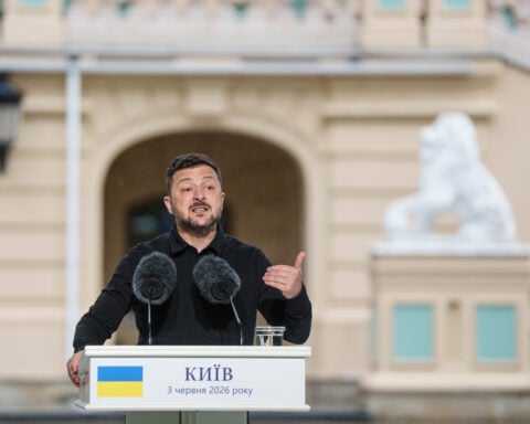In public letter, Ukraine's Zelenskyy calls on Putin for direct negotiations in a neutral country
