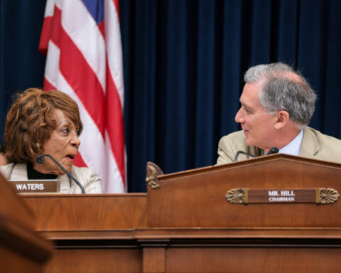 US bank regulators to tout deregulatory agenda to lawmakers