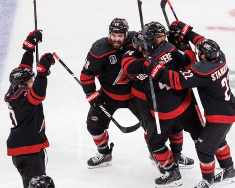 Jarvis scores in OT to cap Hurricanes' stunning Game 2 comeback in Cup final