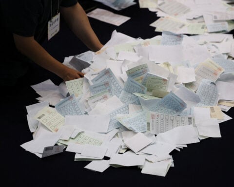 South Korea election chief quits over ballot paper shortages
