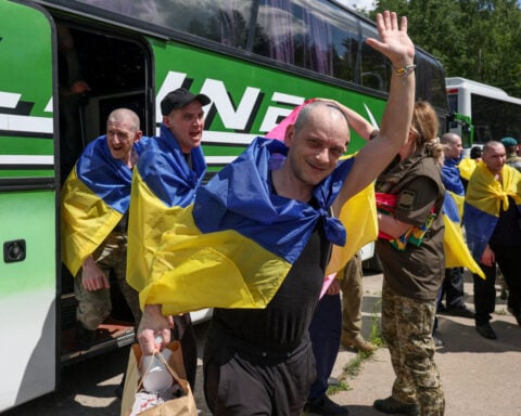 Ukraine and Russia exchange 185 prisoners of war each in swap