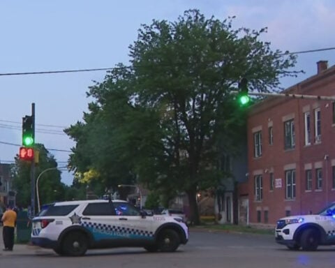 2 dead, 5 injured after mass shooting on Chicago's South Side