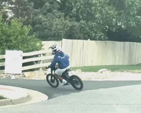 Juvenile tries to get away from Arapahoe County deputies on e-bike