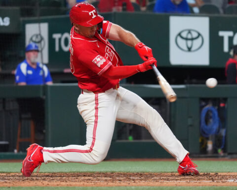 Corey Seager hits a 2-run homer in his Rangers return, snapping an 0-for-29 skid