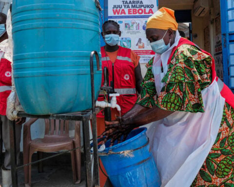 Traders face big losses after Uganda closes Congo border over Ebola contagion fears