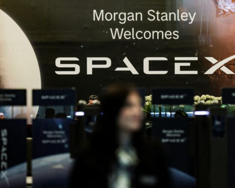 China and Hong Kong users unable to access SpaceX website, IPO documents