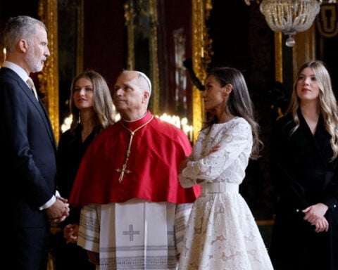 Pope urges leaders to temper divisions at start of Spain trip