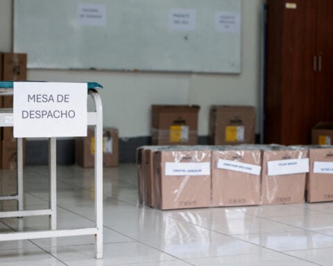 Peru votes in tight presidential run-off in test of Latin America's rightward shift