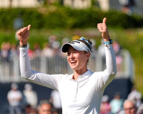 Nelly Korda wins U.S. Women's Open title with perilous final putt, claiming her 2nd straight major