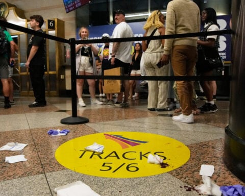 6 people hurt in stabbings at New York's Penn Station with a suspect in custody, authorities says