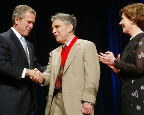 Psychiatrist Robert Coles, Pulitzer Prize-winning author who championed needs of children, dies