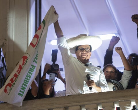 Ipsos quick count shows statistical tie in Peru's presidential race