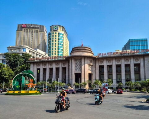 Vietnam cbank vice governor says country will lean towards fiscal policy to meet growth target