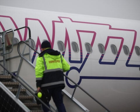 Wizz Air to offer Starlink in-flight internet from 2027