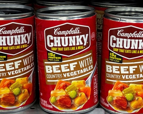 Campbell's sticks to annual targets as US consumers tighten spending
