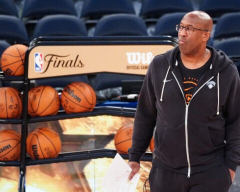 Knicks say $1 million was the winning bid for 2 celebrity row seats for Game 3 of the NBA Finals