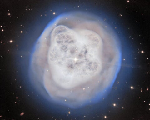 New image of the Crystal Ball Nebula captures the ‘spectacular’ throes of a dying star