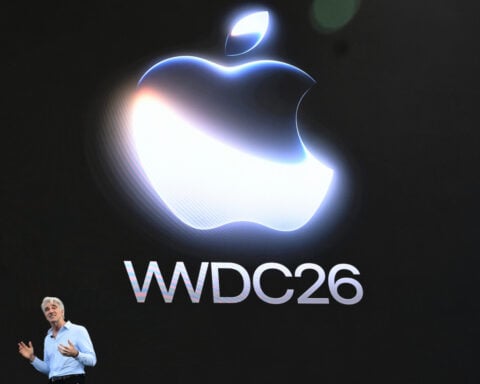 Apple and Brussels blame each other for delaying European Union rollout of Siri AI