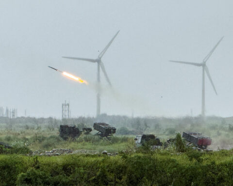 Taiwan simulates destroying an invading Chinese force in coastal drill