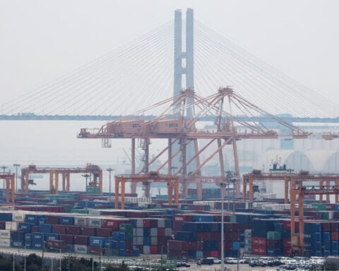 South Korea's cabinet approves decree on $350 billion US investment plan