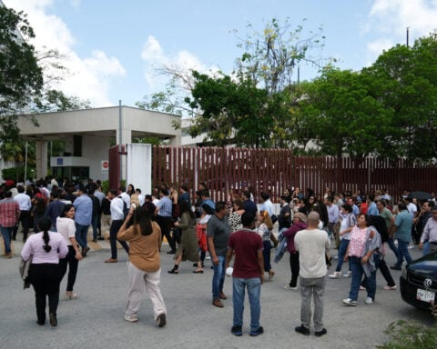 Strongest earthquake in nearly 150 years hits off Cuba, shakes Mexico, Florida